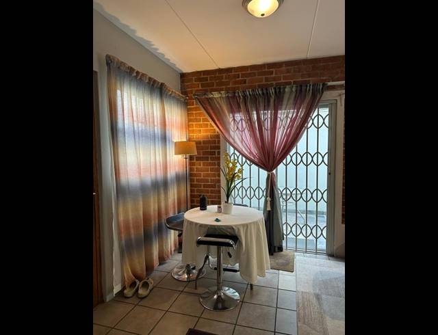 1 BEDROOM TOWNHOUSE FOR SALE IN HOUGHTON